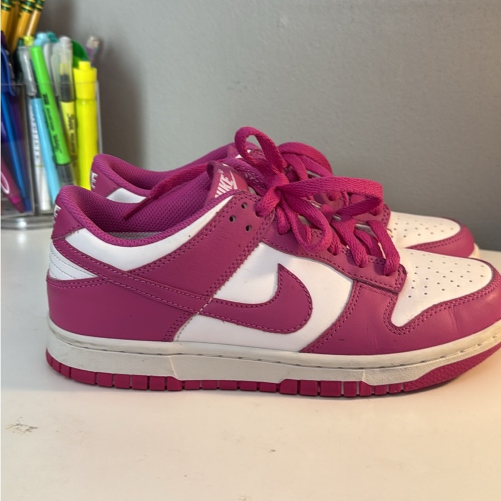 Nike Kids Boys Pink and White dunks